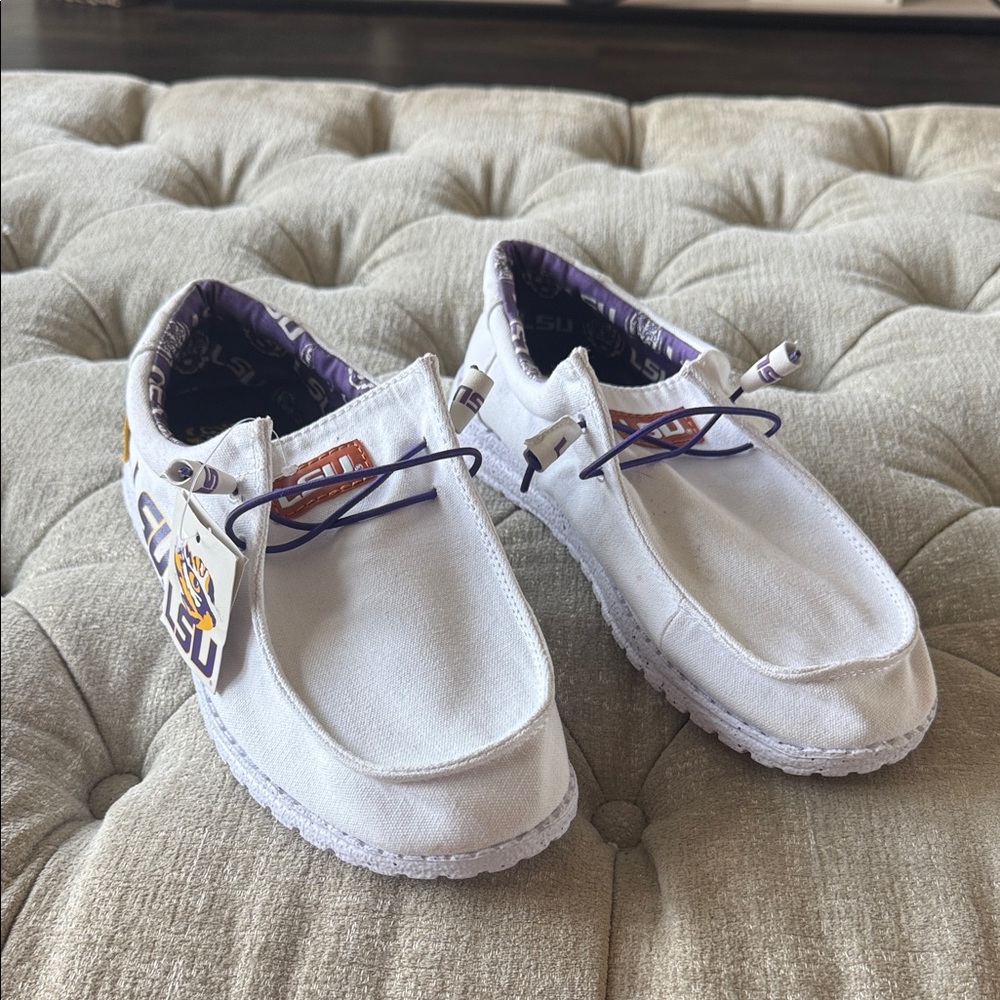 Men’s 8 LSU Shoes with‎ Tags